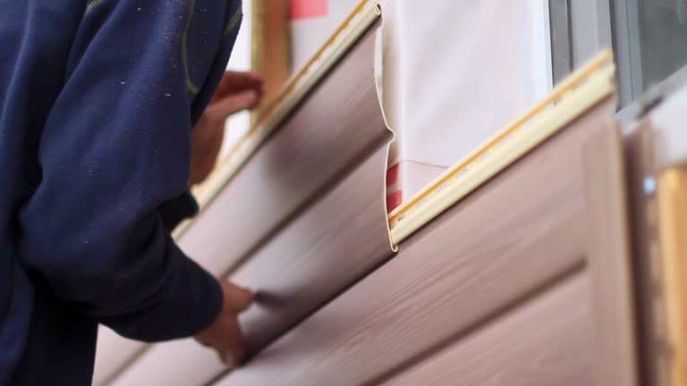 How To Choose The Right Materials for Your Siding Installation in 'Colusa, CA